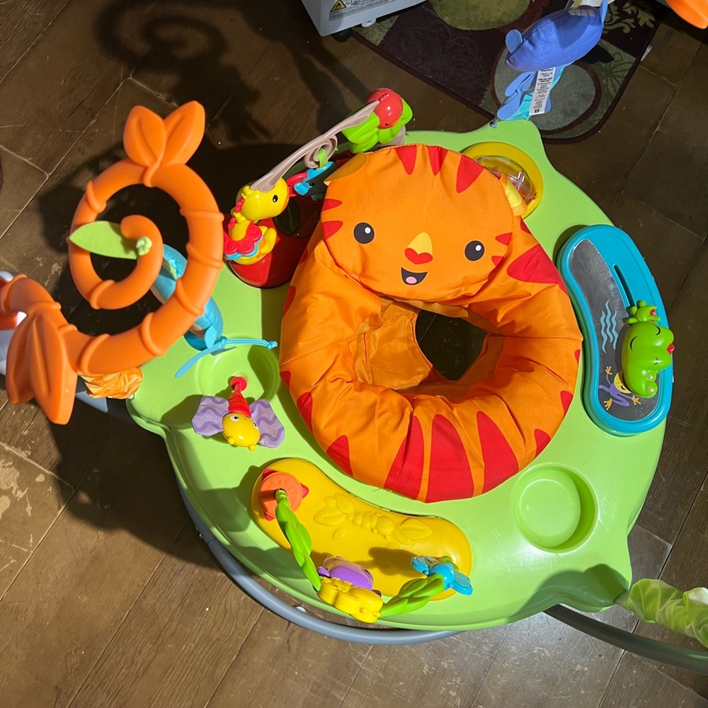 Jumper for baby 8m to 1 year.